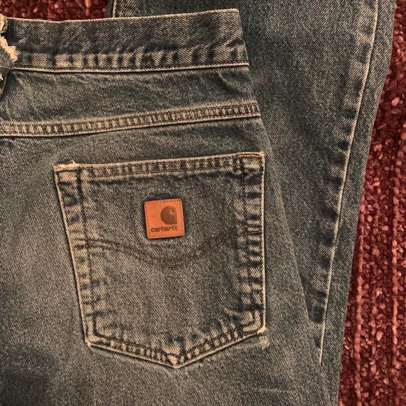 carhartt blue denim relaxed fit
waist laid flat: 14.5”
inseam: 24 - Picture 3 of 4